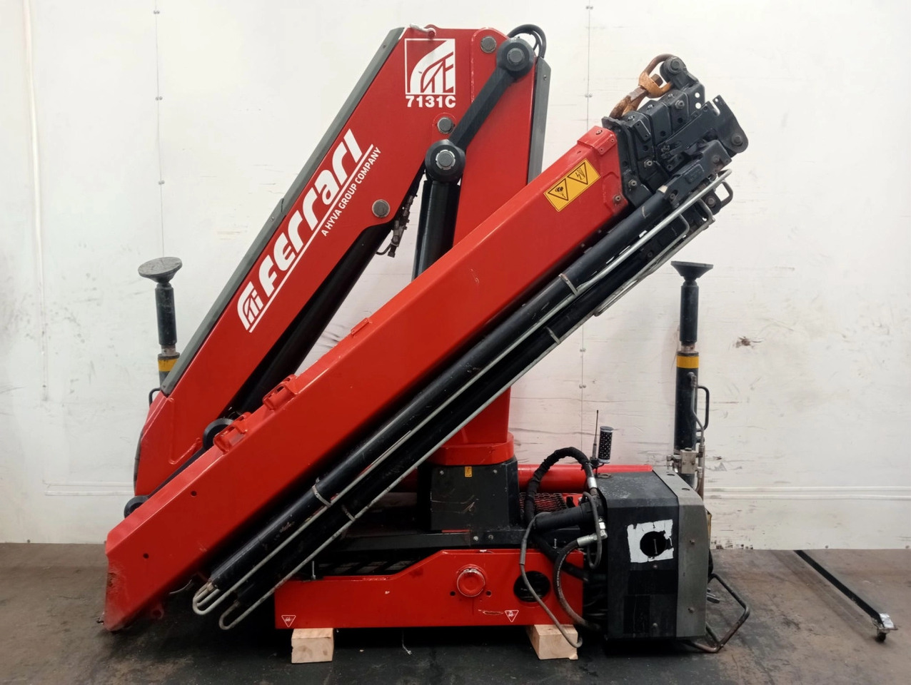 Grúa Ferrari F7131C A5 - Loader crane for Truck: picture 2 Grúa Ferrari F7131C A5 - Loader crane for Truck: picture 2