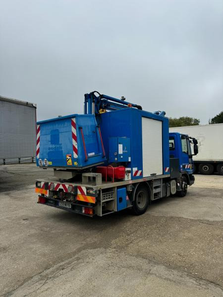 Iveco Eurocargo 100E18 - Truck mounted aerial platform: picture 5 Iveco Eurocargo 100E18 - Truck mounted aerial platform: picture 5