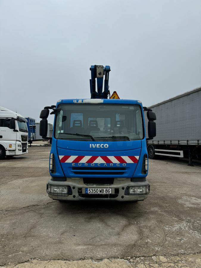 Iveco Eurocargo 100E18 - Truck mounted aerial platform: picture 2 Iveco Eurocargo 100E18 - Truck mounted aerial platform: picture 2