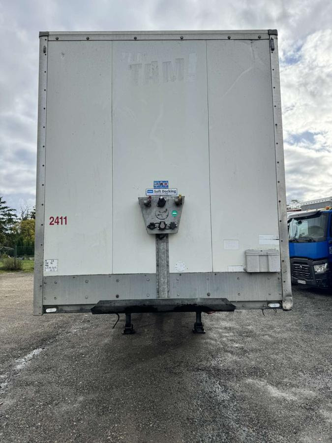 Samro - Closed box semi-trailer: picture 4 Samro - Closed box semi-trailer: picture 4