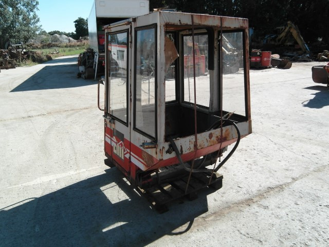 Kabine O&K L 5 - Cab and interior for Construction machinery: picture 4 Kabine O&K L 5 - Cab and interior for Construction machinery: picture 4