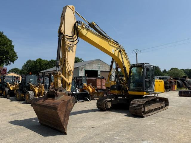 New Holland Kobelco E 215 C - Crawler excavator: picture 1 New Holland Kobelco E 215 C - Crawler excavator: picture 1