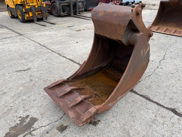 OIL Quick OQ 70/55 - 800 mm - Excavator bucket: picture 1 OIL Quick OQ 70/55 - 800 mm - Excavator bucket: picture 1