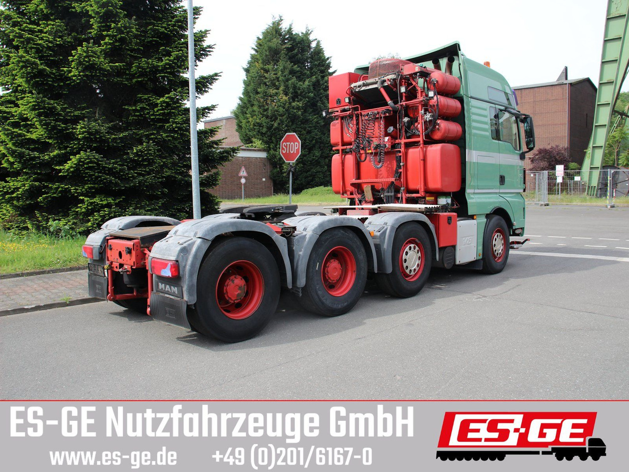 MAN TGX 41680 8x4/4 BLS - Tractor unit: picture 4 MAN TGX 41680 8x4/4 BLS - Tractor unit: picture 4