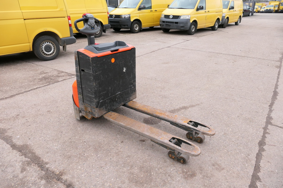 BT LWE 160 - Pallet truck: picture 1 BT LWE 160 - Pallet truck: picture 1