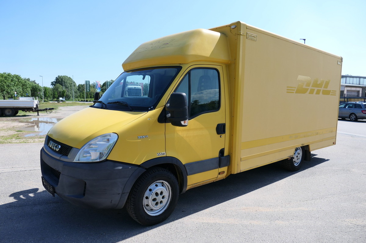 IVECO Daily 35 S11 C30C AUTOMATIK KAMERA MAXI Regale L - Box van: picture 2 IVECO Daily 35 S11 C30C AUTOMATIK KAMERA MAXI Regale L - Box van: picture 2
