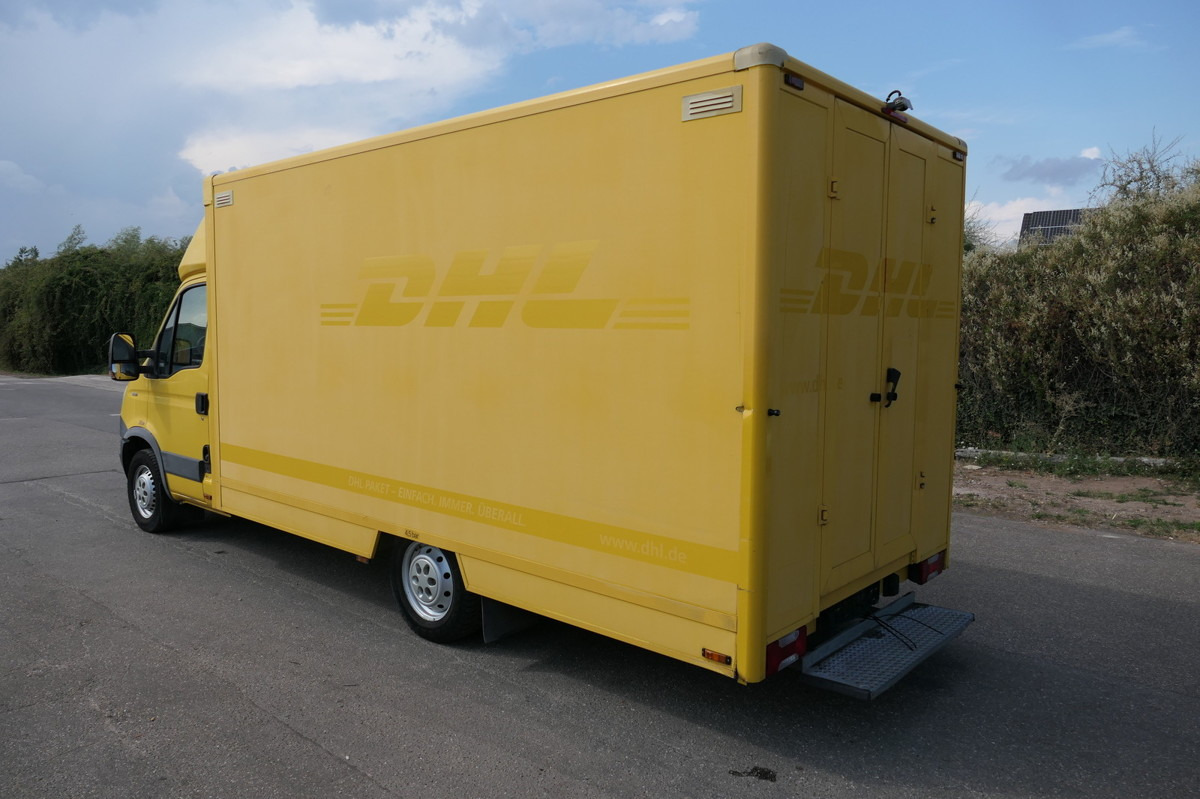 IVECO Daily 35 S11 C30C AUTOMATIK KAMERA Regale LUFT D - Box van: picture 4 IVECO Daily 35 S11 C30C AUTOMATIK KAMERA Regale LUFT D - Box van: picture 4