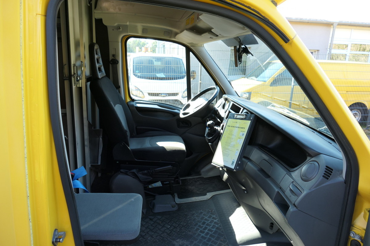 IVECO Daily 35 S11 C30C AUTOMATIK KAMERA Regale LUFT D - Box van: picture 5 IVECO Daily 35 S11 C30C AUTOMATIK KAMERA Regale LUFT D - Box van: picture 5