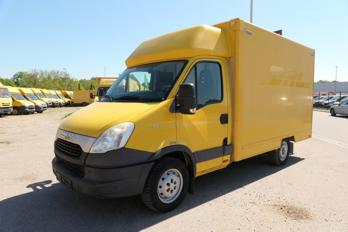 IVECO Daily 35 S11 KURZ C30C AUTOMATIK KAMERA Regale L - Box van: picture 1 IVECO Daily 35 S11 KURZ C30C AUTOMATIK KAMERA Regale L - Box van: picture 1