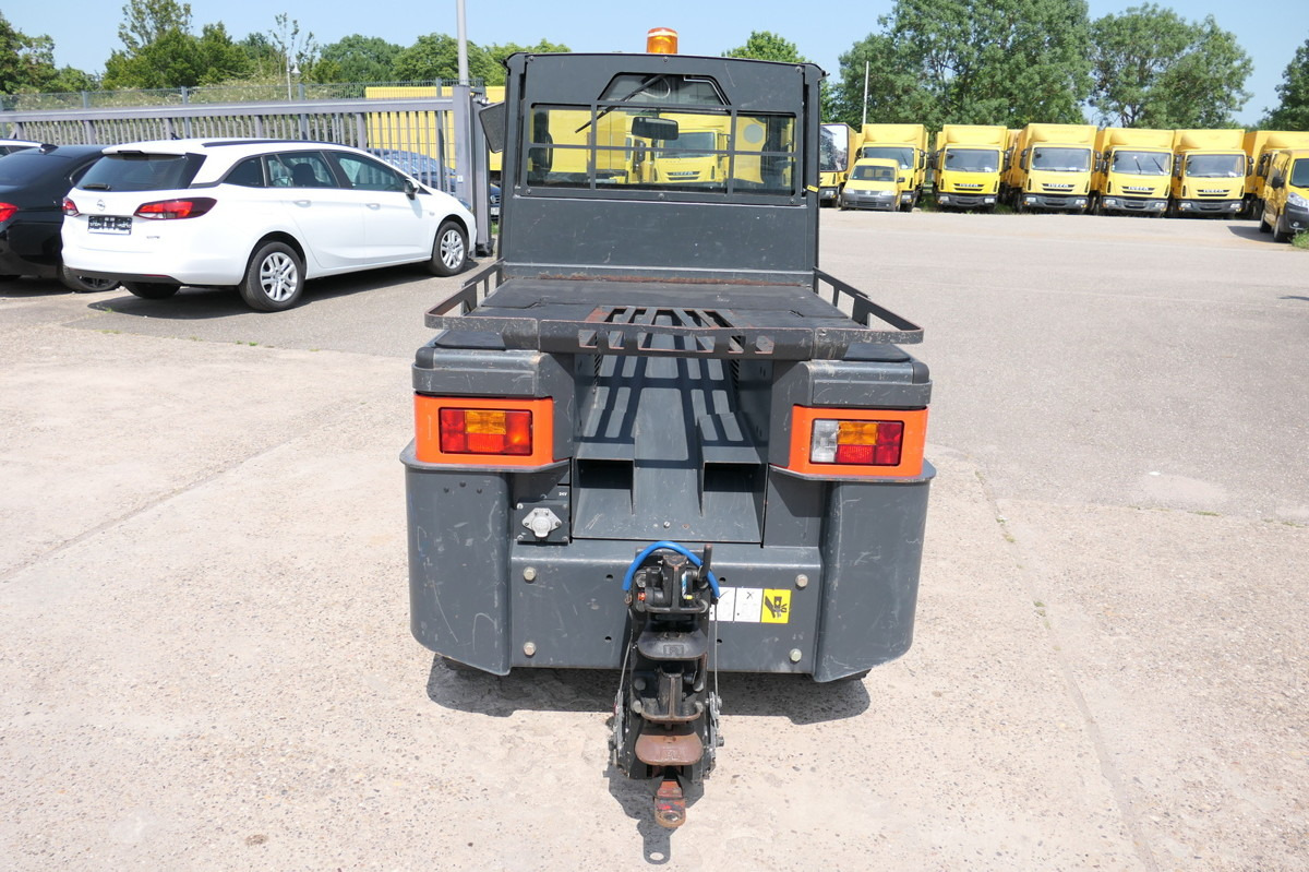 LINDE P250 Schlepper AHK Batterie 50/2020 - Tow tractor: picture 5 LINDE P250 Schlepper AHK Batterie 50/2020 - Tow tractor: picture 5