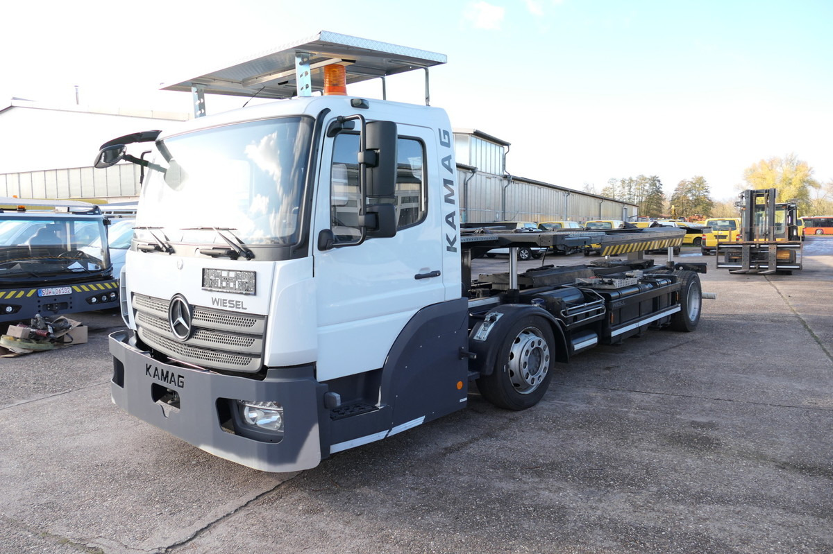 Container transporter/ Swap body truck MERCEDES-BENZ Kamag Wiesel WBH 25 E4-D: picture 6