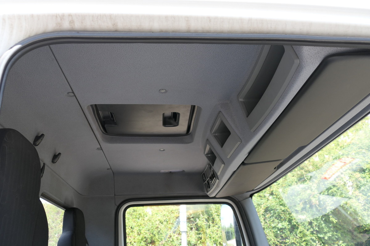 Container transporter/ Swap body truck MERCEDES-BENZ Kamag Wiesel WBH 25 Wiesel Umsetzfahrzeug: picture 7