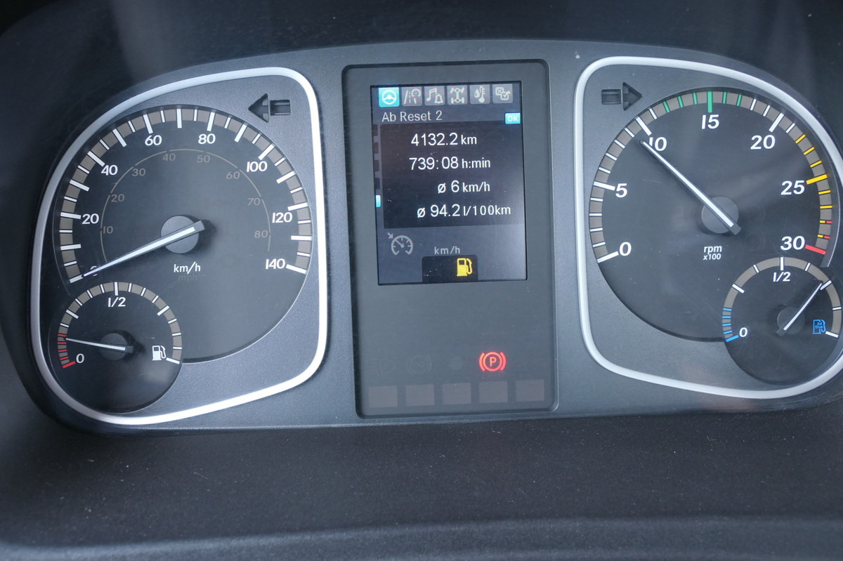 Container transporter/ Swap body truck MERCEDES-BENZ Kamag Wiesel WBH 25 Wiesel Umsetzfahrzeug: picture 18