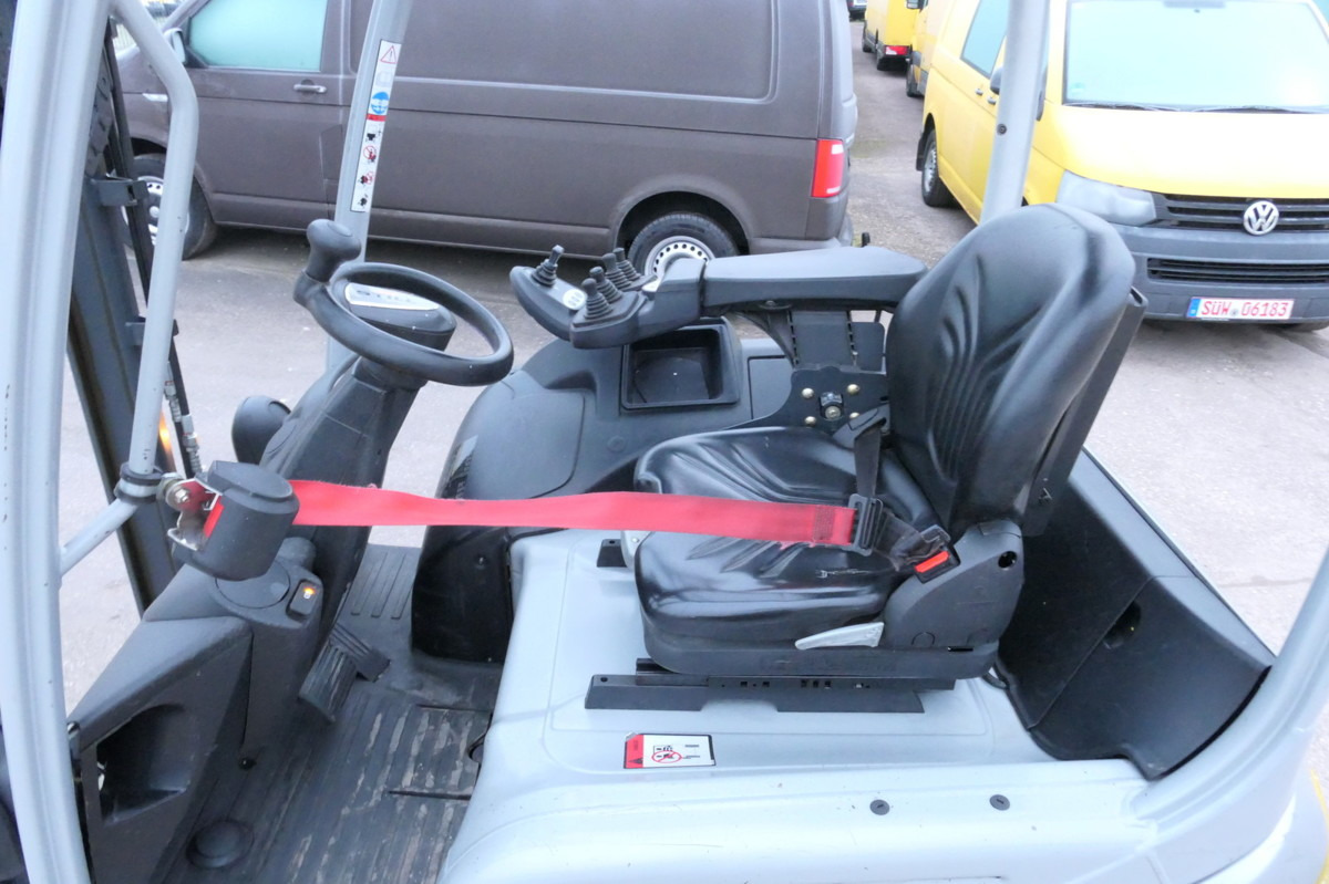 Truck mounted forklift STILL RX 20-18P/H 4-RAD Lange Gabeln: picture 6 Truck mounted forklift STILL RX 20-18P/H 4-RAD Lange Gabeln: picture 6