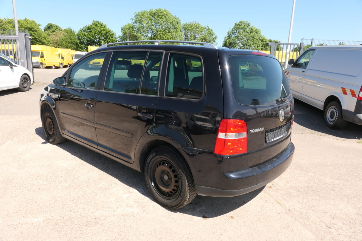 VW Touran Trendline - Car: picture 4 VW Touran Trendline - Car: picture 4