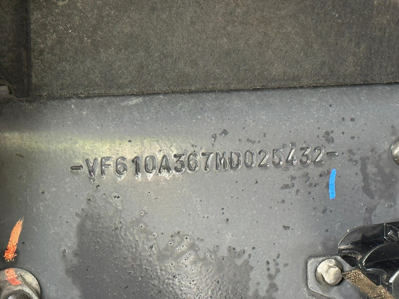 Tractor unit Renault T520: picture 11