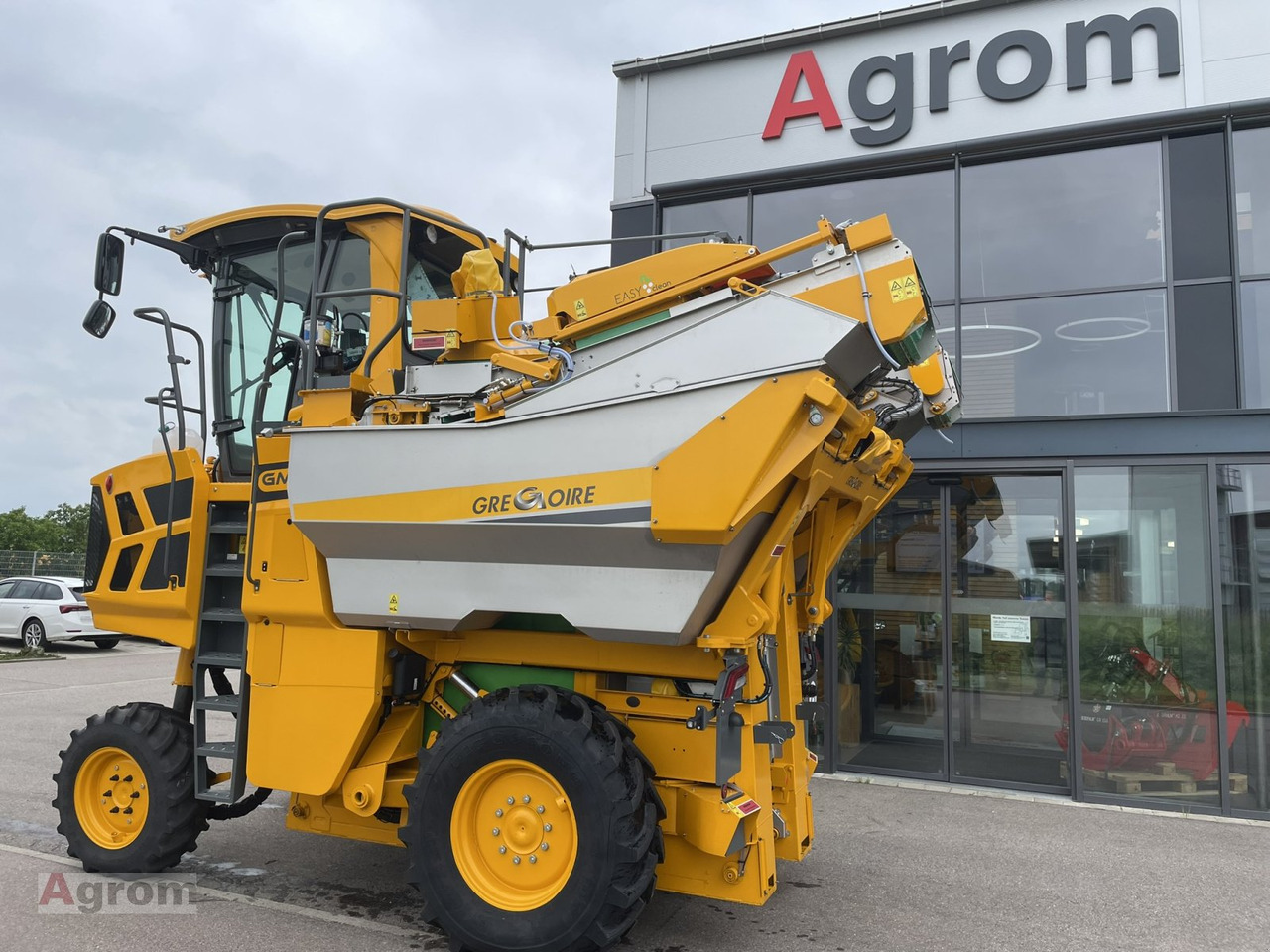 Gregoire GM 7.4 - Grape harvesting machine: picture 3 Gregoire GM 7.4 - Grape harvesting machine: picture 3