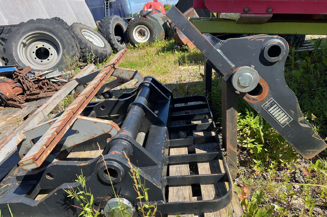 Manitou TFF - Attachment for Forklift: picture 1 Manitou TFF - Attachment for Forklift: picture 1