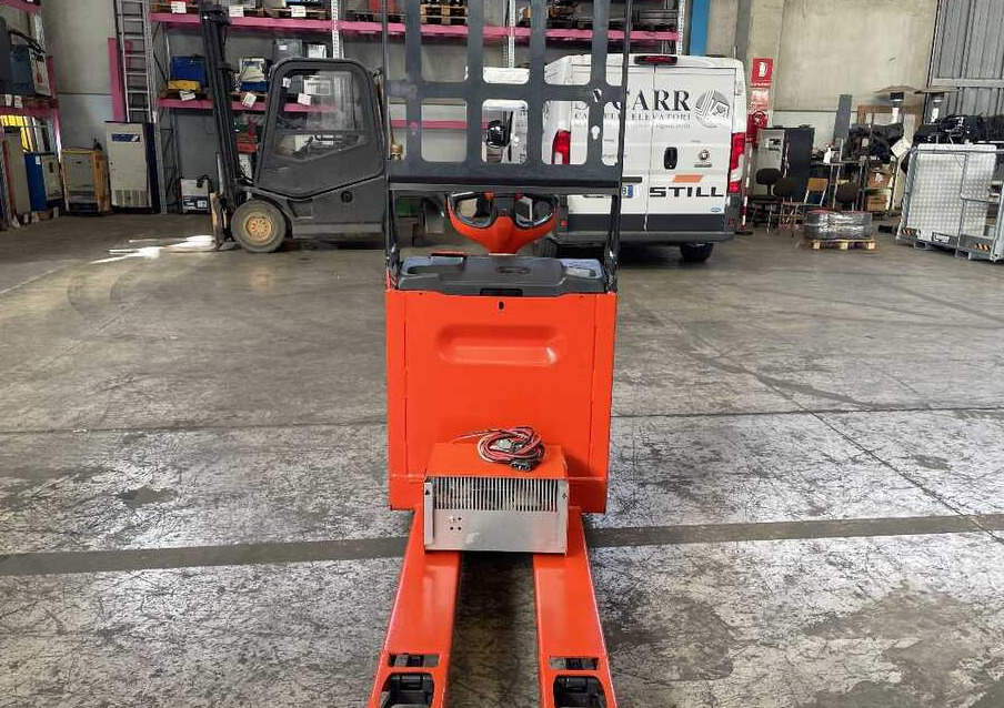 Linde T 16/1152 - Pallet truck: picture 3 Linde T 16/1152 - Pallet truck: picture 3