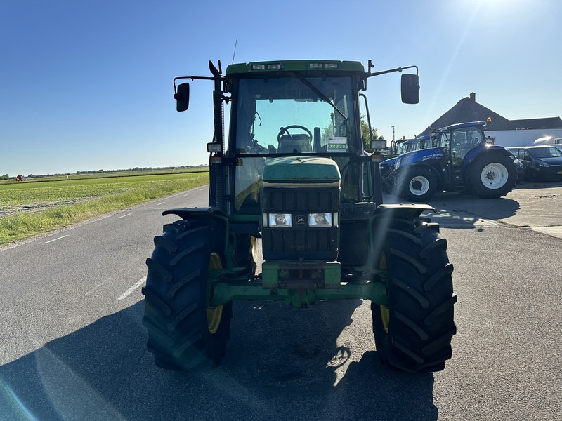 John Deere 6400 - Farm tractor: picture 2 John Deere 6400 - Farm tractor: picture 2