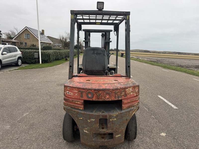 Diesel forklift Toyota FD25D: picture 6