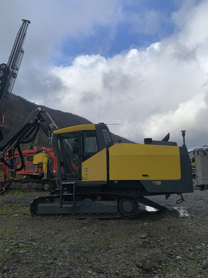 Atlas Copco SmartROC T40-11 - Drilling rig: picture 2 Atlas Copco SmartROC T40-11 - Drilling rig: picture 2