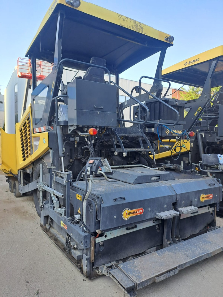 Bomag BF600 P-2 - Asphalt paver: picture 5 Bomag BF600 P-2 - Asphalt paver: picture 5