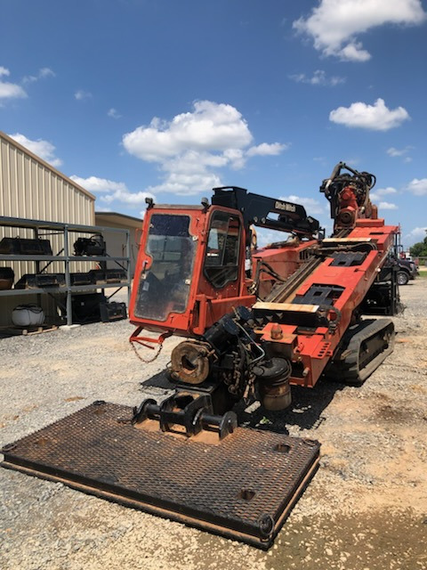 Ditch Witch JT100 Mach 1 - Directional boring machine: picture 1 Ditch Witch JT100 Mach 1 - Directional boring machine: picture 1