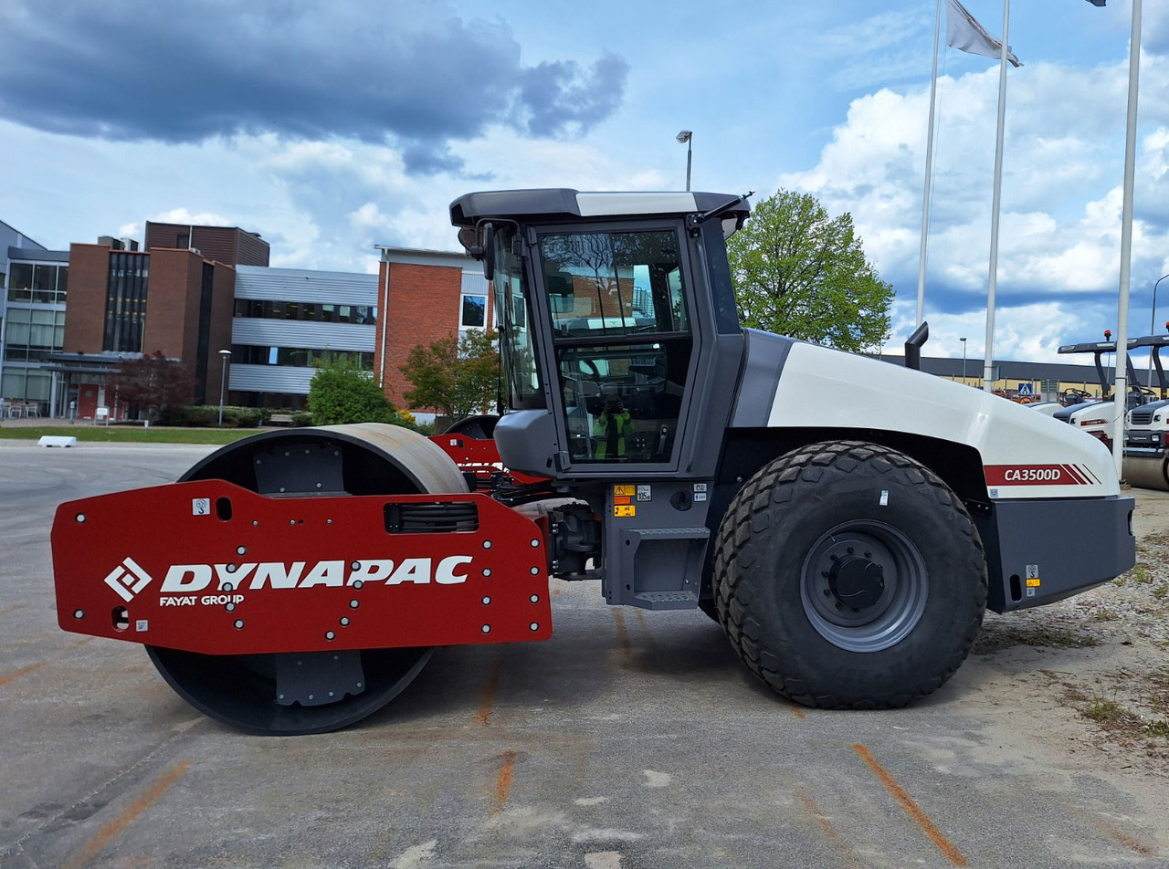 Dynapac CA3500D - Compactor: picture 1 Dynapac CA3500D - Compactor: picture 1