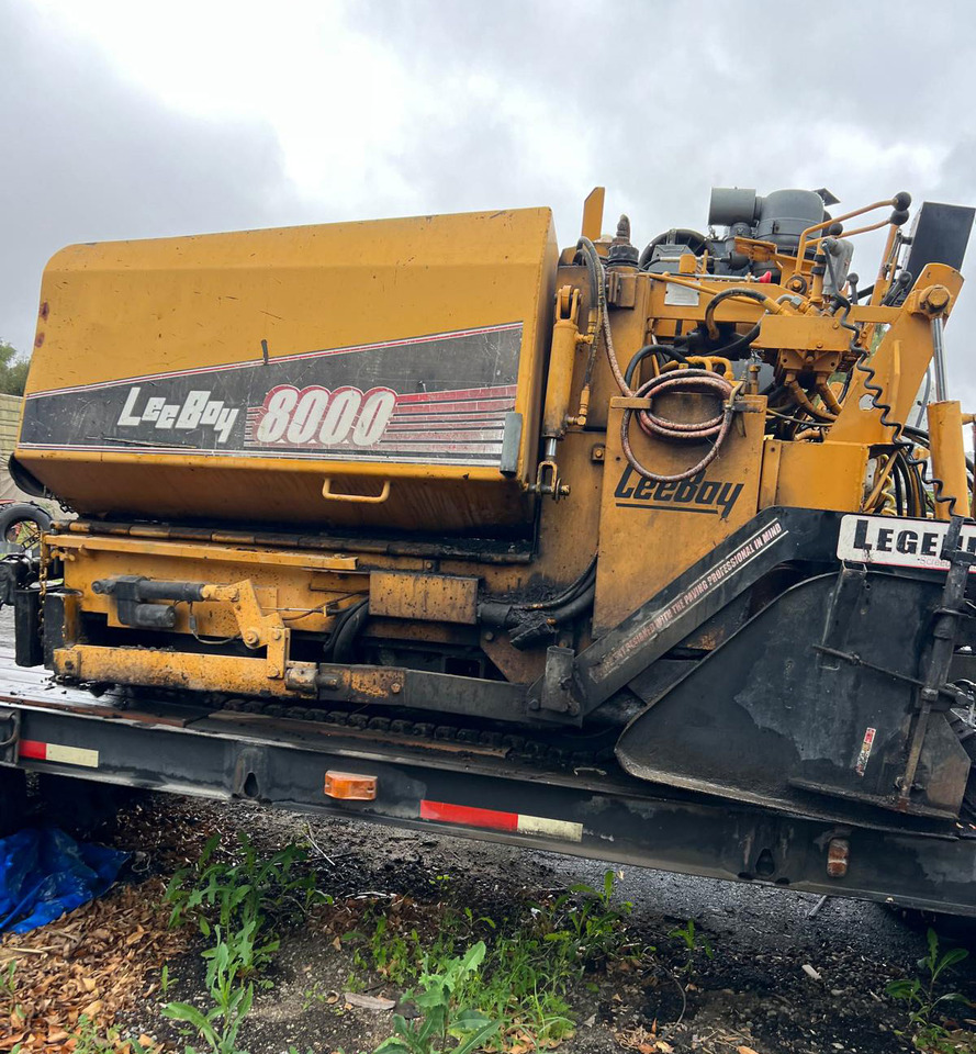 Leeboy 8000T - Asphalt paver: picture 2 Leeboy 8000T - Asphalt paver: picture 2