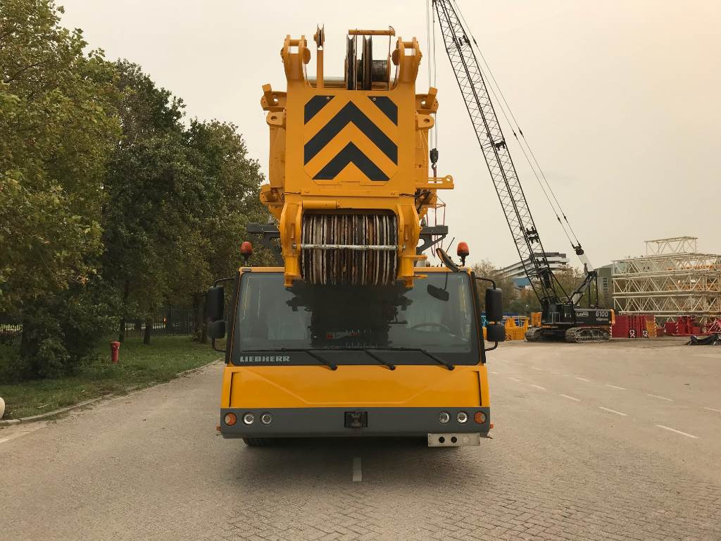 Mobile crane Liebherr LTM 1400-7.1: picture 7