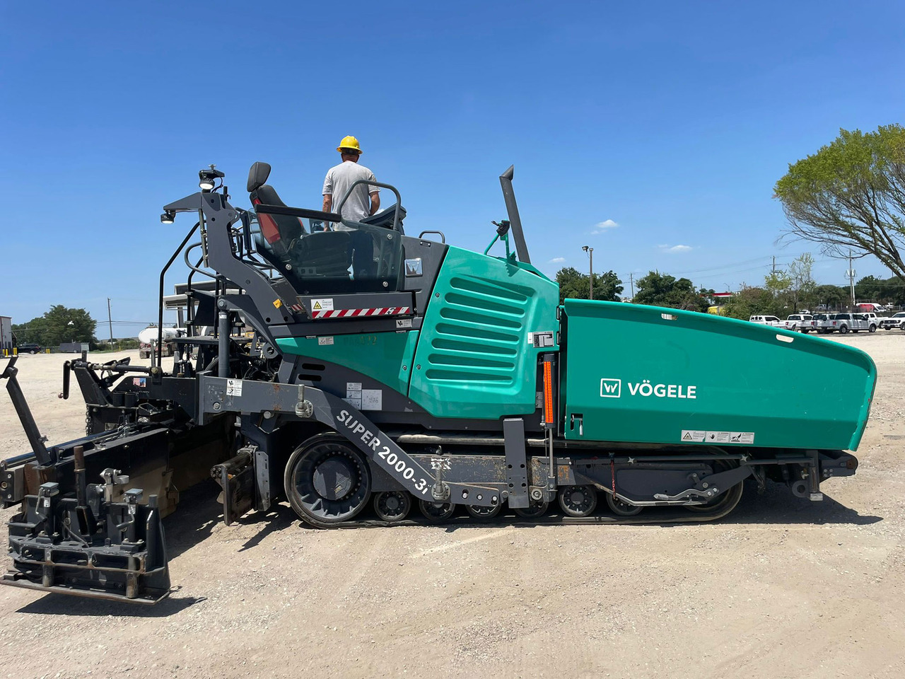 Vogele Super 2000-3i - Asphalt paver: picture 1 Vogele Super 2000-3i - Asphalt paver: picture 1