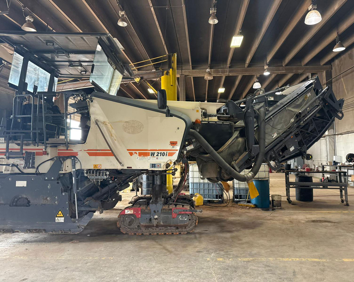 Wirtgen W 210 i - Cold planer: picture 3 Wirtgen W 210 i - Cold planer: picture 3