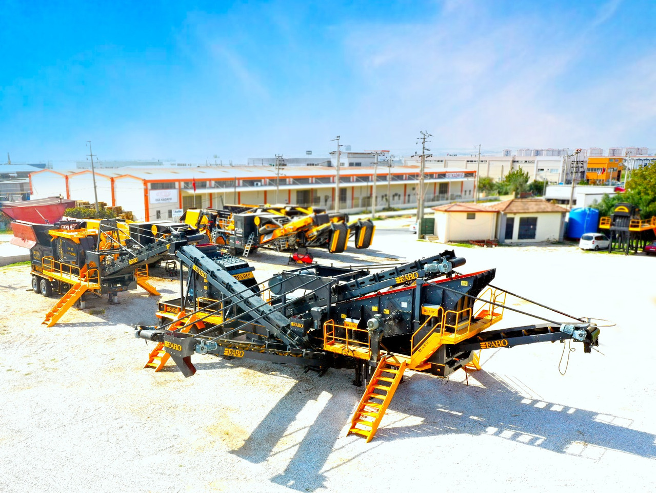 FABO Mobile crusher - Mobile crusher: picture 1 FABO Mobile crusher - Mobile crusher: picture 1