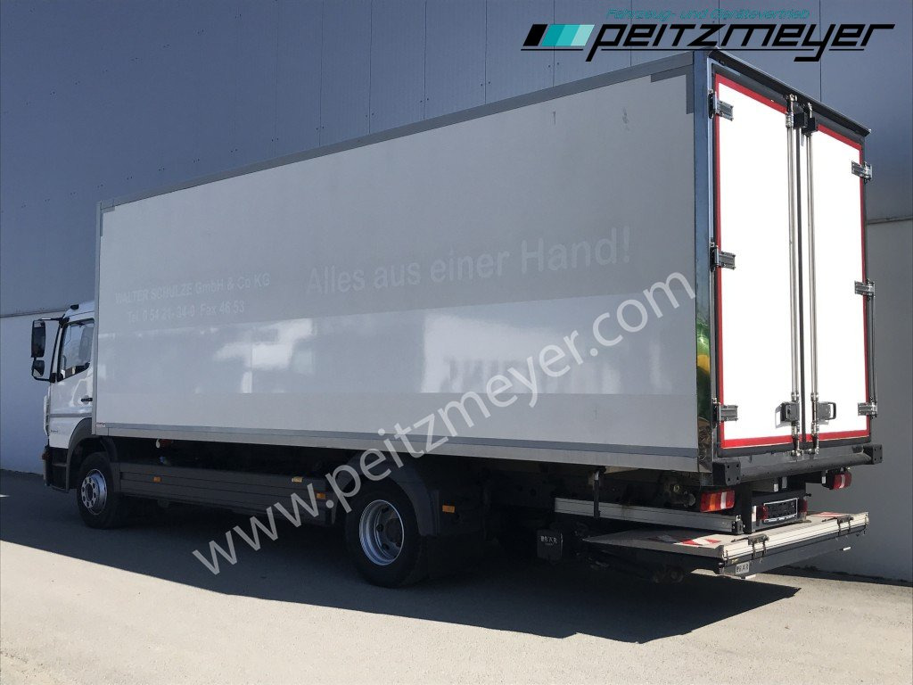 MERCEDES-BENZ Atego 1530 L Tiefkühlkoffer m. LBW, Thermoking T 1200 faltb. LBW 1,5 t., Seitentür, Trennwand - Refrigerator truck: picture 4 MERCEDES-BENZ Atego 1530 L Tiefkühlkoffer m. LBW, Thermoking T 1200 faltb. LBW 1,5 t., Seitentür, Trennwand - Refrigerator truck: picture 4