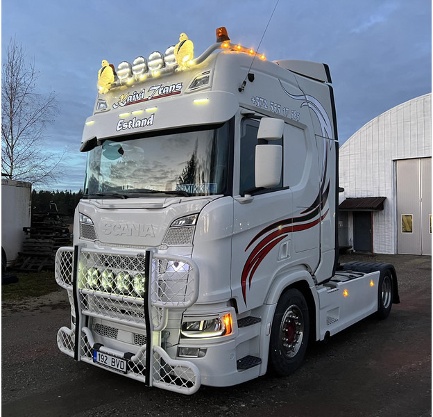 Scania R450 A4X2LB - Tractor unit: picture 1 Scania R450 A4X2LB - Tractor unit: picture 1