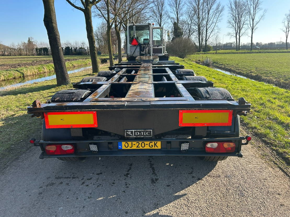 D-TEC FT-43-03V / Extandable 2 X / Lifting Axle / Tyres 50 / SAF Axle - Container transporter/ Swap body semi-trailer: picture 3 D-TEC FT-43-03V / Extandable 2 X / Lifting Axle / Tyres 50 / SAF Axle - Container transporter/ Swap body semi-trailer: picture 3