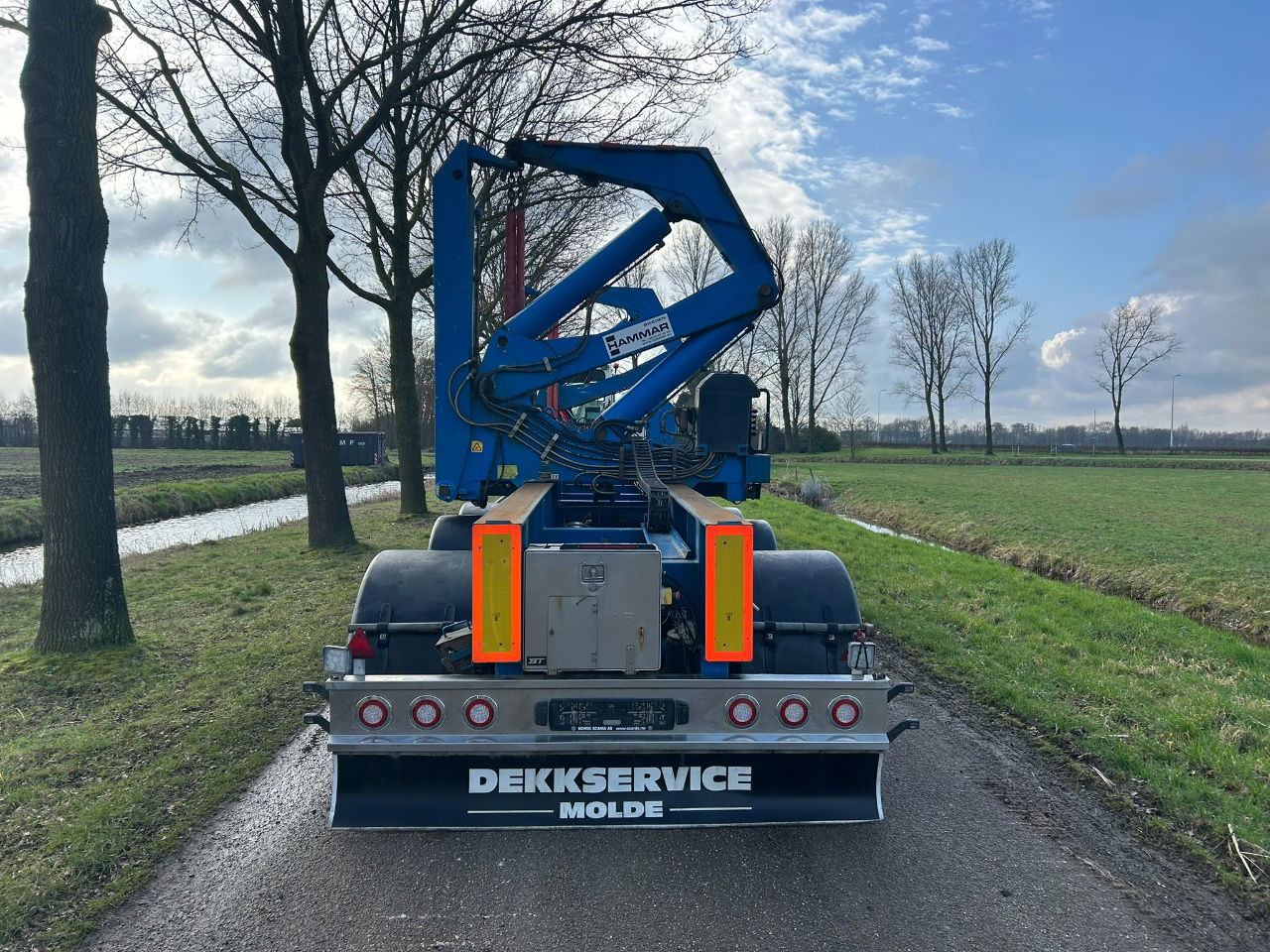 Hammar Sideloader 160 S / 20ft - 2 x 20 ft - 40 - Containers / 33 Tons lifting capacity / Remote control - Container transporter/ Swap body semi-trailer: picture 3 Hammar Sideloader 160 S / 20ft - 2 x 20 ft - 40 - Containers / 33 Tons lifting capacity / Remote control - Container transporter/ Swap body semi-trailer: picture 3