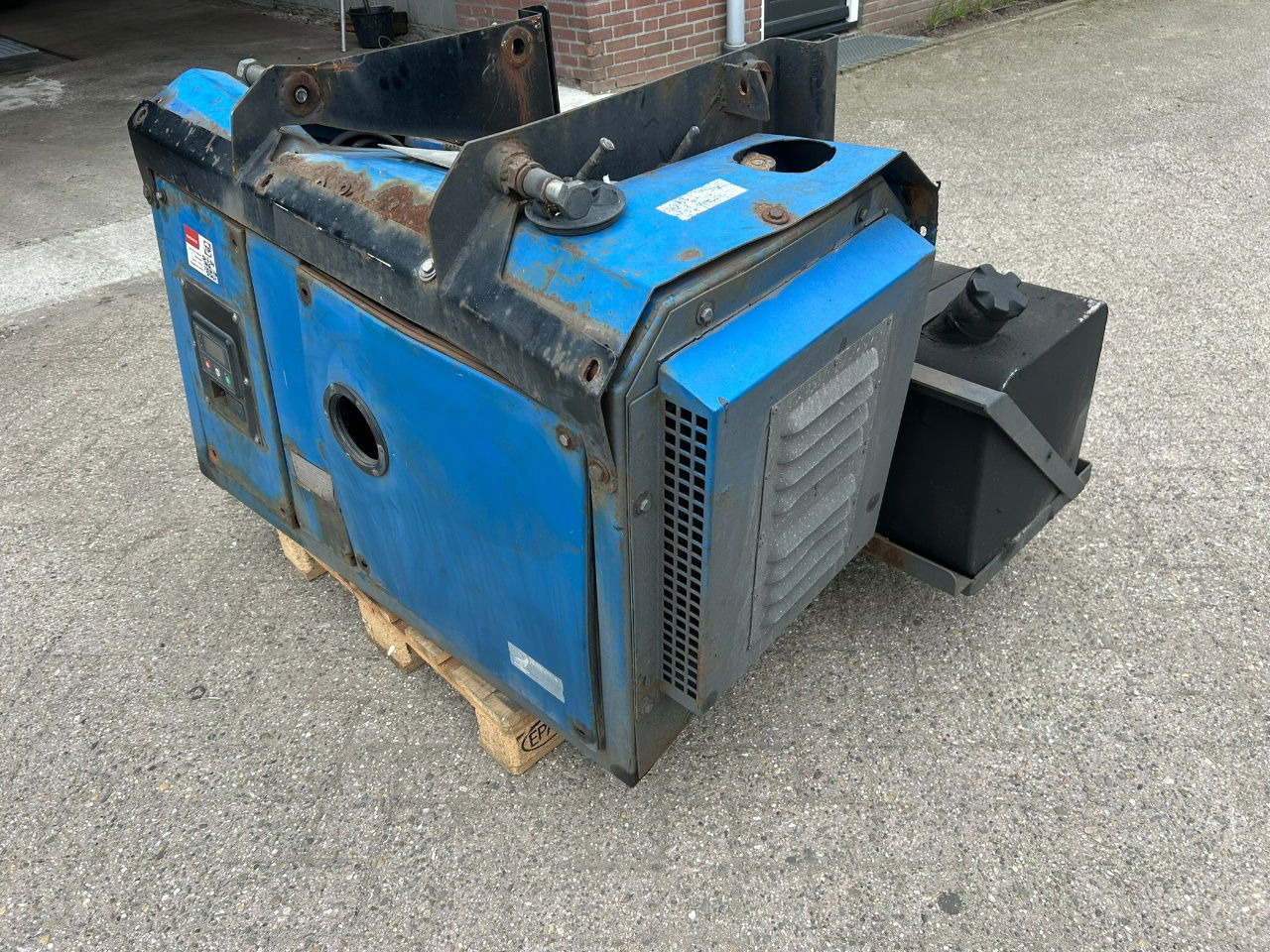 Overige Generator 15 kw 380 v 50 hz Frame damage g NGP 20 ps - Generator set: picture 3 Overige Generator 15 kw 380 v 50 hz Frame damage g NGP 20 ps - Generator set: picture 3