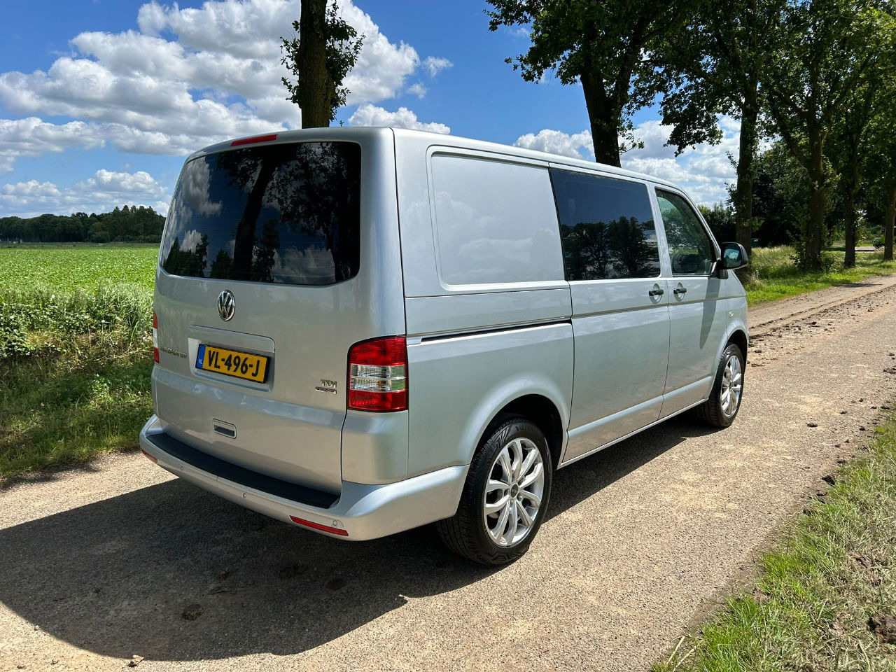 Volkswagen Transporter 2.0 TDI Bleumotion Technology L1 H1 114 PK apk 14-12-2024 - Small van: picture 4 Volkswagen Transporter 2.0 TDI Bleumotion Technology L1 H1 114 PK apk 14-12-2024 - Small van: picture 4