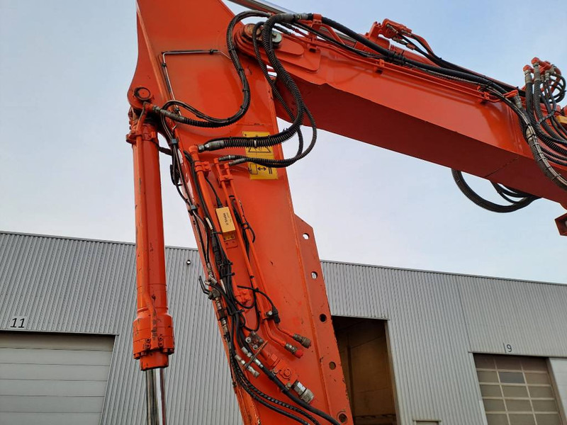 Crawler excavator Hitachi ZX 225 US LC-5 B (Trimble GPS Prepared): picture 8