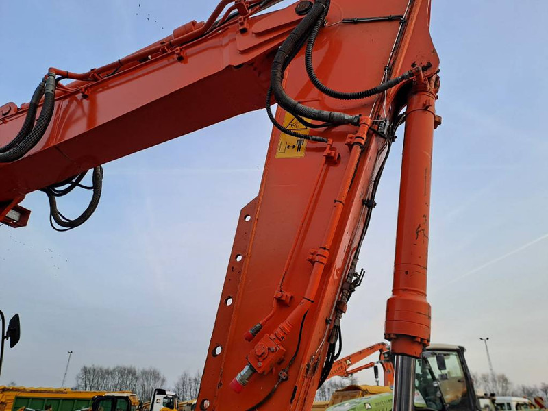 Crawler excavator Hitachi ZX 225 US LC-5 B (Trimble GPS Prepared): picture 9