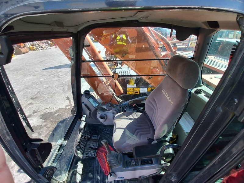 Crawler excavator Hitachi ZX470-5G (Abu Dhabi): picture 19 Crawler excavator Hitachi ZX470-5G (Abu Dhabi): picture 19