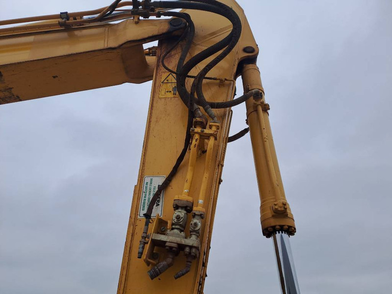 Crawler excavator Komatsu HB 365 LC-3 Hybrid: picture 9