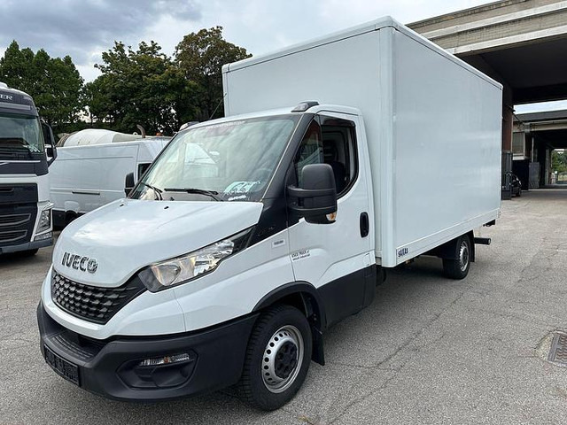 Iveco 35S16 - Box van: picture 2 Iveco 35S16 - Box van: picture 2