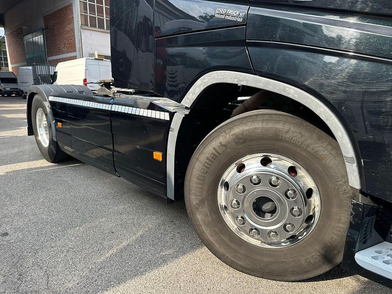 Volvo FH 460 - Tractor unit: picture 5 Volvo FH 460 - Tractor unit: picture 5
