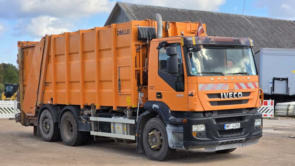 IVECO AD260 310HP - Garbage truck: picture 2 IVECO AD260 310HP - Garbage truck: picture 2