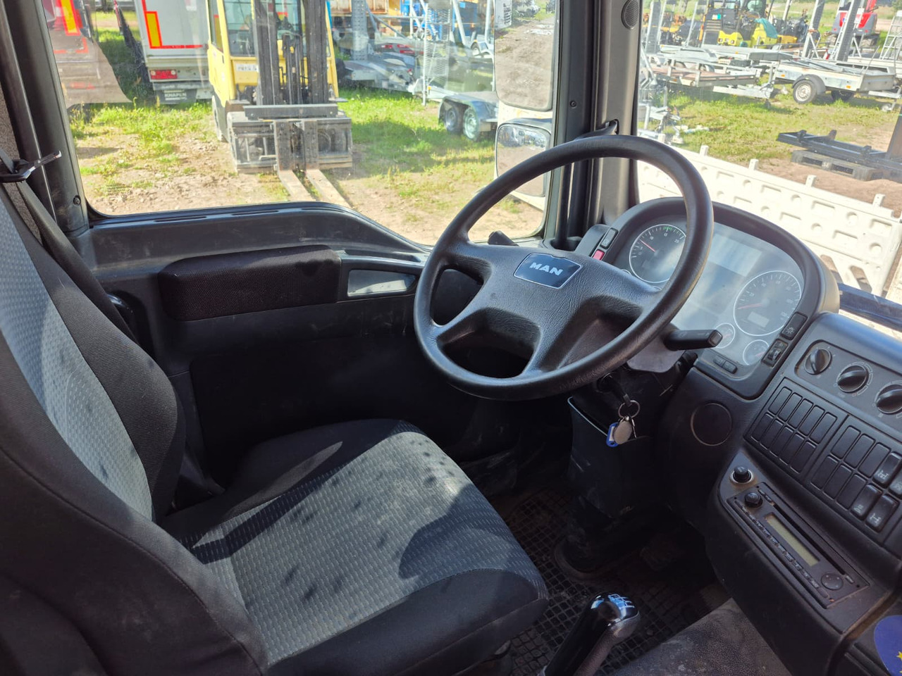 Tipper MAN TGL8.220, 83'600km!: picture 11 Tipper MAN TGL8.220, 83'600km!: picture 11