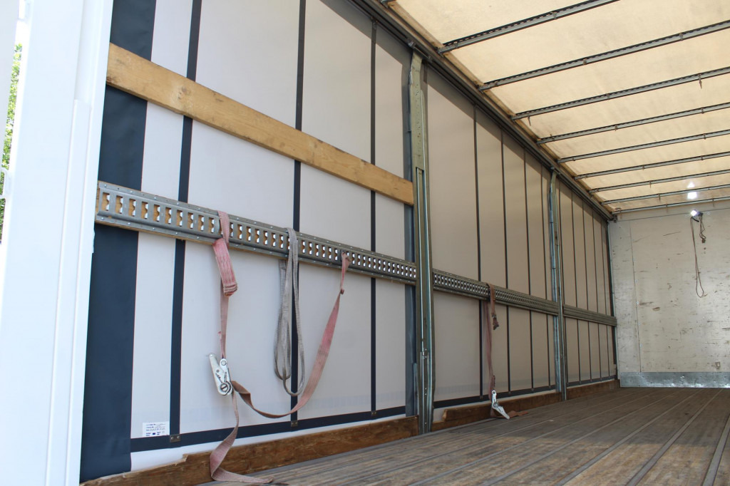 MAN TGM 18.290 EURO 6 Plane Klima LDW Edscha LBW - Curtainsider truck: picture 2 MAN TGM 18.290 EURO 6 Plane Klima LDW Edscha LBW - Curtainsider truck: picture 2