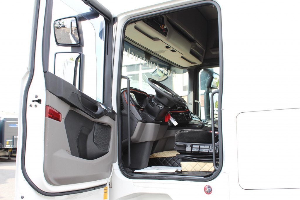 Scania R 500 Retarder LDWS Kühlbox 2 Tanks Navi - Tractor unit: picture 4 Scania R 500 Retarder LDWS Kühlbox 2 Tanks Navi - Tractor unit: picture 4